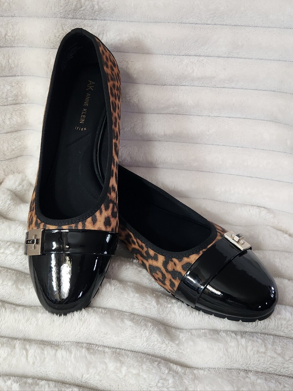ANNE KLEIN iflex Leopard Print Fabric Flats